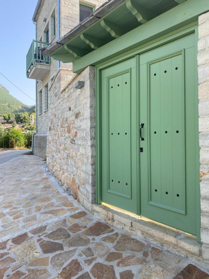 Aristi Boutique Stonehouse With Attic Apartment Exterior photo