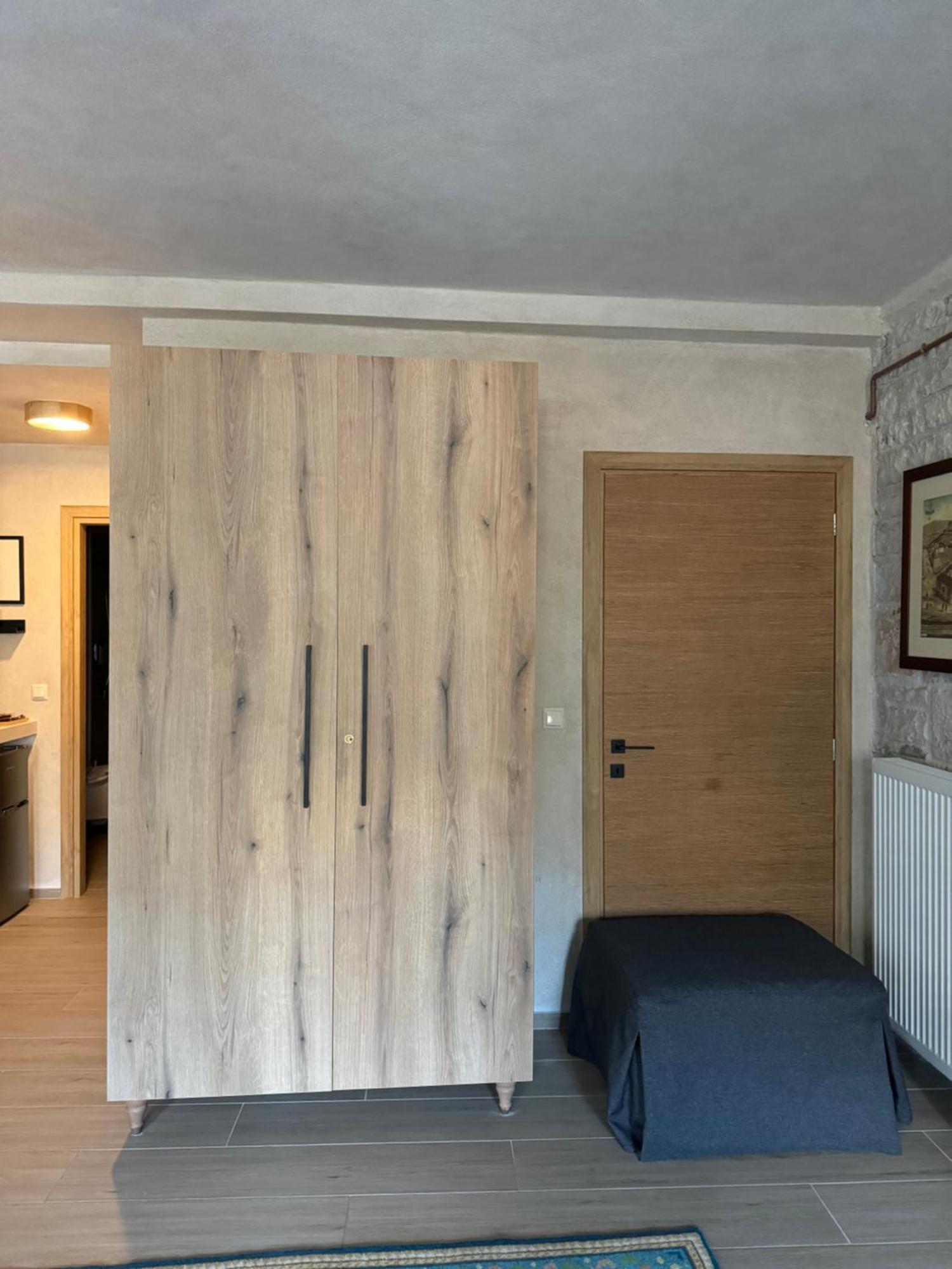 Aristi Boutique Stonehouse With Attic Apartment Exterior photo